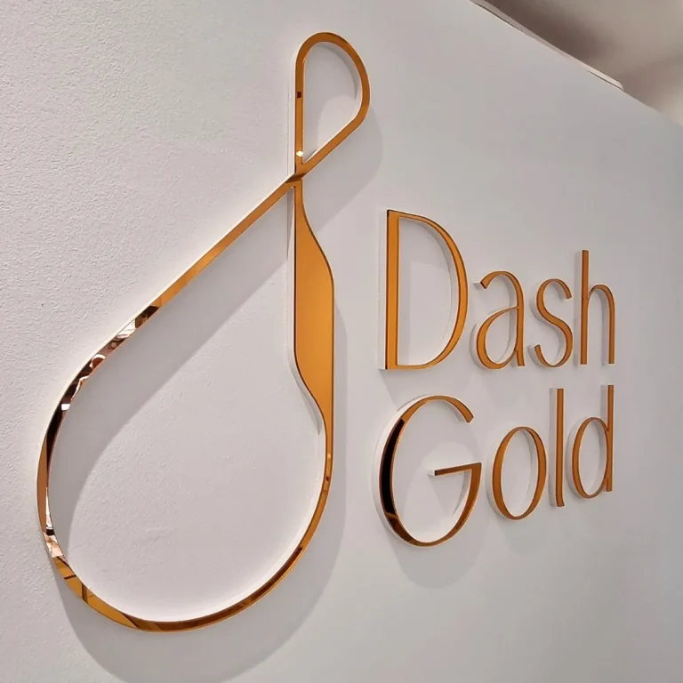 Svetleći znak Dash Gold od klirita