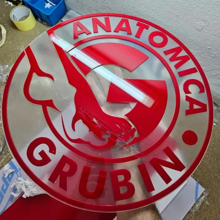 Ploča sa oznakom za ordinaciju ili kancelariju