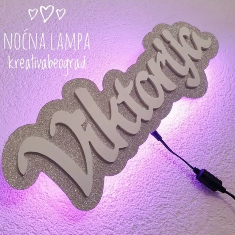 Svetleća lampa sa imenom za dečiju sobu